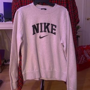 ‼️NOT AVAILABLE‼️NIKE | Logo Crewneck